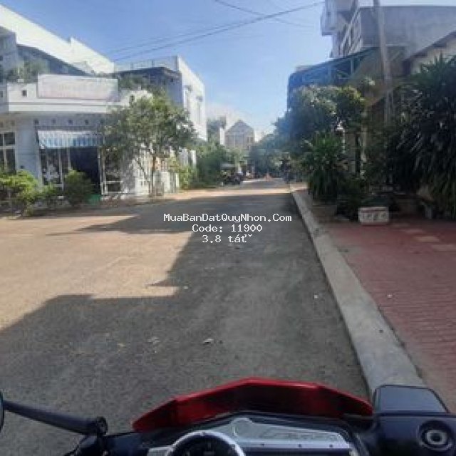 Nhà mtkd ngang 10 khu thanh niên thị xã bình định