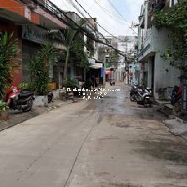 Xuấtcảnh bán nhà mt 1 tháng 5 đống đa quy nhơn bđ