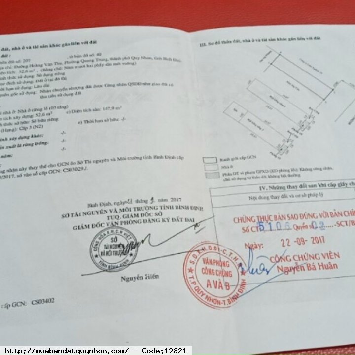 Bán nhà mặt tiền đường Hoàng Văn Thụ_P Quang Trung_TP Quy Nhơn - Diện tích: 52,6m2 ngang 3,9m, diện tích sử dụng 148m2, sổ hồng đã ốp tài sản - Lộ giới: 20m - Hướng: Đông Nam  - Kết cấu: nhà 3 tầng, xây kiên cố, đẹp đầy đủ công năng, phù hợp kinh doanh...
