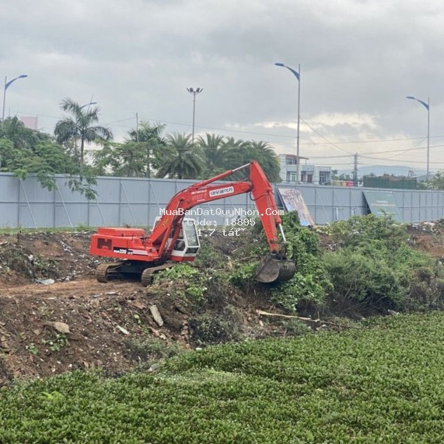 𝐁ạ𝐧 đ𝐚𝐧𝐠 𝐜ầ𝐧 𝐦ộ𝐭 𝐯í 𝐭𝐫í để đặ𝐭 𝐜ử𝐚 𝐡à𝐧𝐠 ?