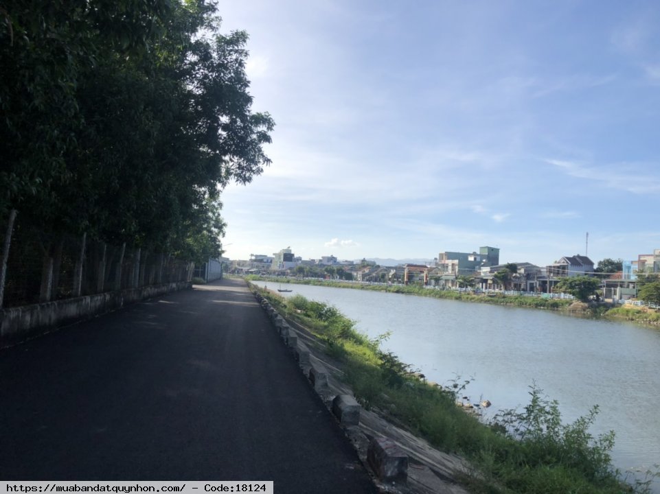 Bán đất Gò Bồi 2 mặt tiền đường giá rẻ đầu tư, gần sông Xã Phước Hòa, Huyện Tuy Phước - Diện tích:147.3m2 - Hướng: Đông Bắc và Tây nam - Giá bán: 960 triệu Bán đất Gò Bồi 2 mặt tiền đường giá rẻ đầu tư, gần sông Xã Phước Hòa, Huyện Tuy Phước - Diện tích:147.3m2 - Hướng: Đông Bắc và Tây nam - Giá bán: 960 triệu