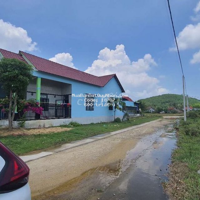 Bán gấp 150m2(6x25) đất đối diện xưởng may.