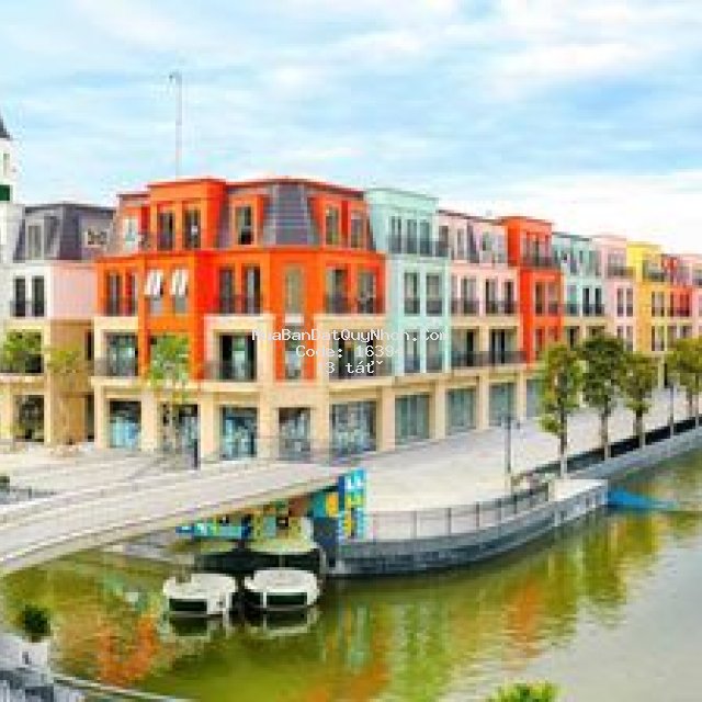 Bán gấp đất ngay bán đảo phương mai 1 trệt 4 lầu