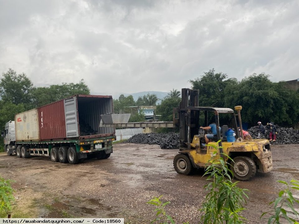 Bán lô đất 2 mặt tiền xe container  thuận tiện làm kho bãi nhà xưởng - KV8, Bùi Thị Xuân, TP Quy Nhơn - diện tích trên 2000m2 có thổ cư 200m2 - Giá bán 3 tỷ 650 triệu