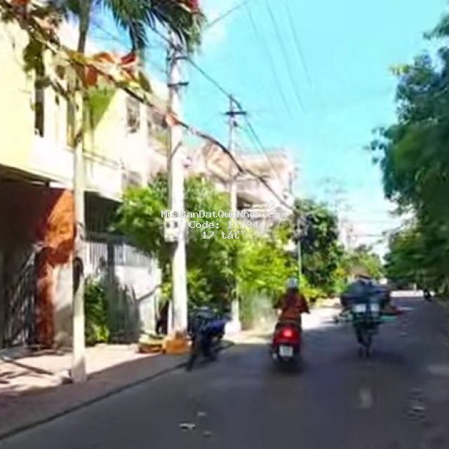 Bán lô đất mặt tiền cần vương ngang 8m  giá 17 tỉ