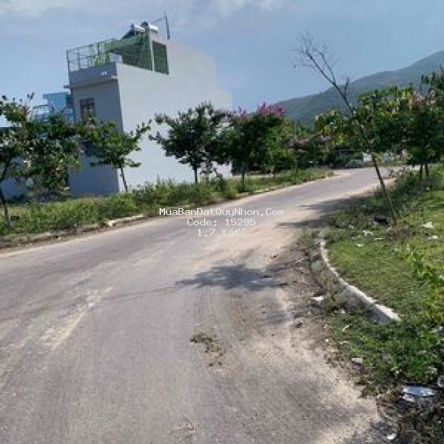 Bán lô đất ôm cua 2 mặt tiền