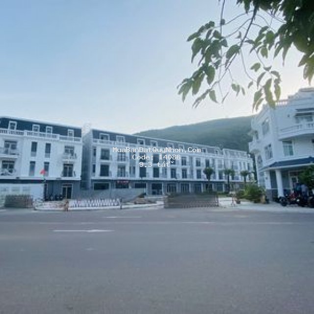 Bán nhà 1 trệt 3 lầu trong kdc cao cấp