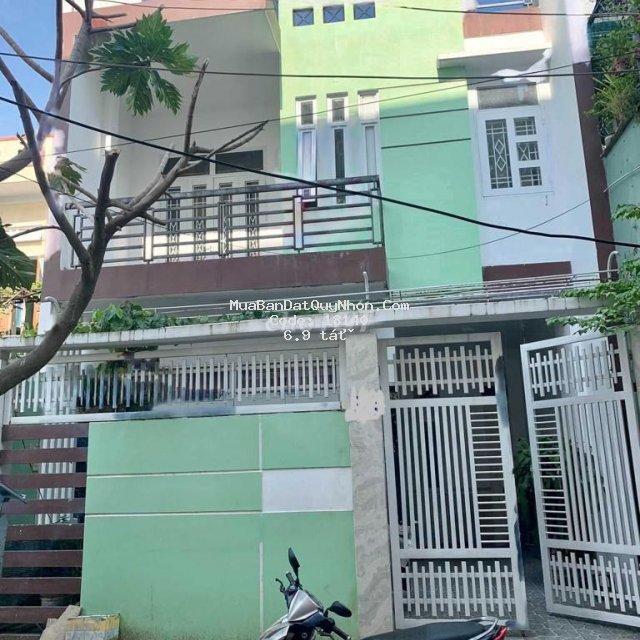 Bán nhà 2 tầng  đ. nội bộ bà huyện thanh