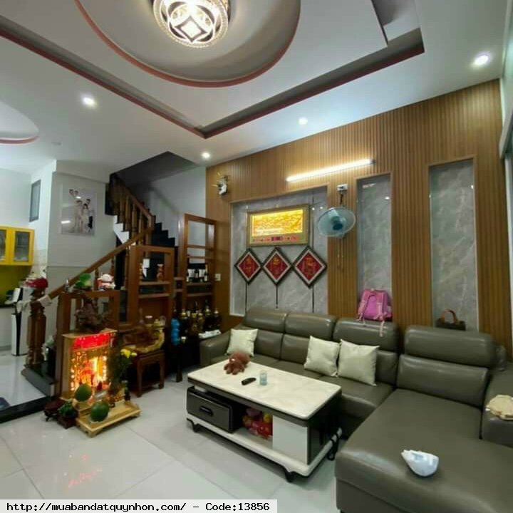 Bán nhà 3 tầng hẻm cạn Thanh Niên_TP Quy Nhơn - Full nội thất như hình - Kết cấu: 3 phòng ngủ, 3 toilet, phòng khách, bếp, sân phơi, phòng thờ... - Diện tích: 40m2 - Hướng: Đông Bắc - Pháp lý: Sổ hồng chính chủ - Giá: 3,2 tỷ (thương lượng) Bán nhà 3 tầng hẻm cạn Thanh Niên_TP Quy Nhơn - Full nội thất như hình - Kết cấu: 3 phòng ngủ, 3 toilet, phòng khách, bếp, sân phơi, phòng thờ... - Diện tích: 40m2 - Hướng: Đông Bắc - Pháp lý: Sổ hồng chính chủ - Giá: 3,2 tỷ (thương lượng)