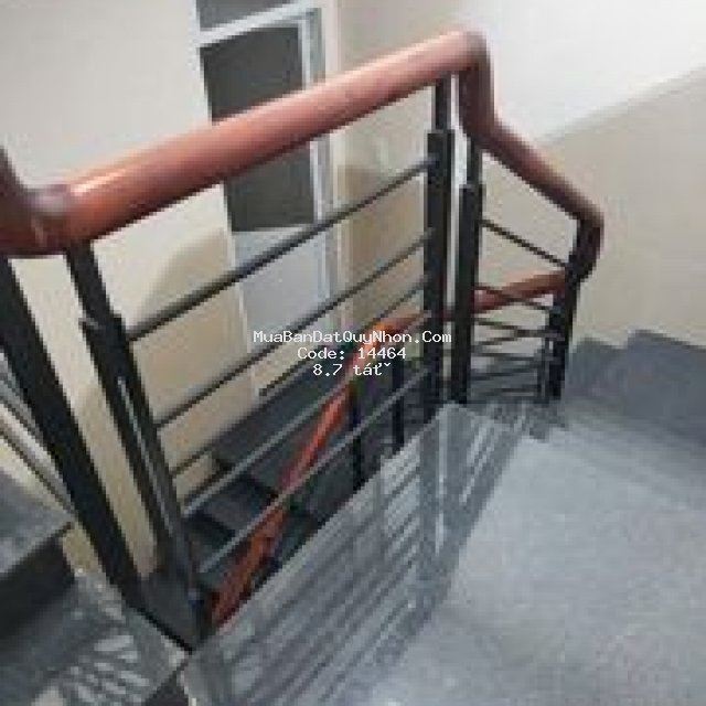 Bán nhà 3 tầng  mặt tiền nguyễn thị minh khai