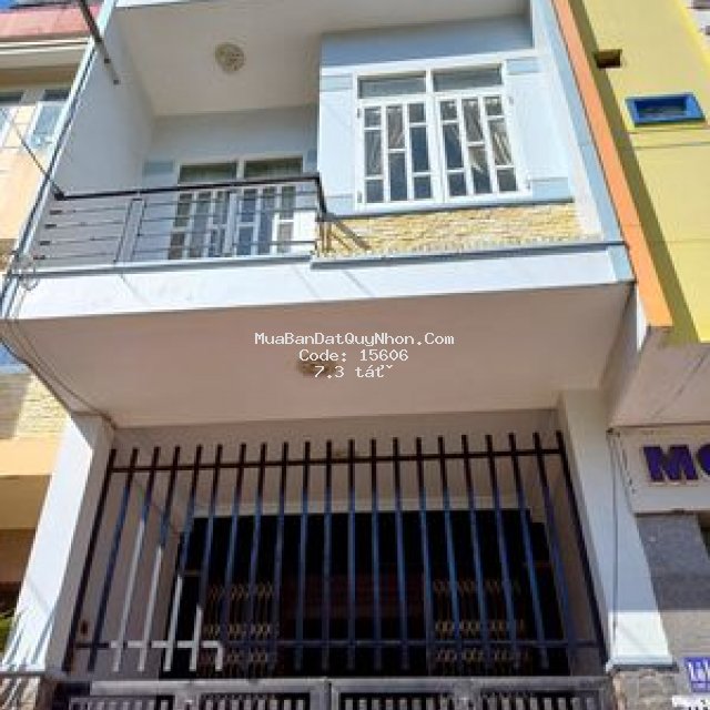 Bán nhà 4x20m, 2 tầng mặt tiền chế lan viên