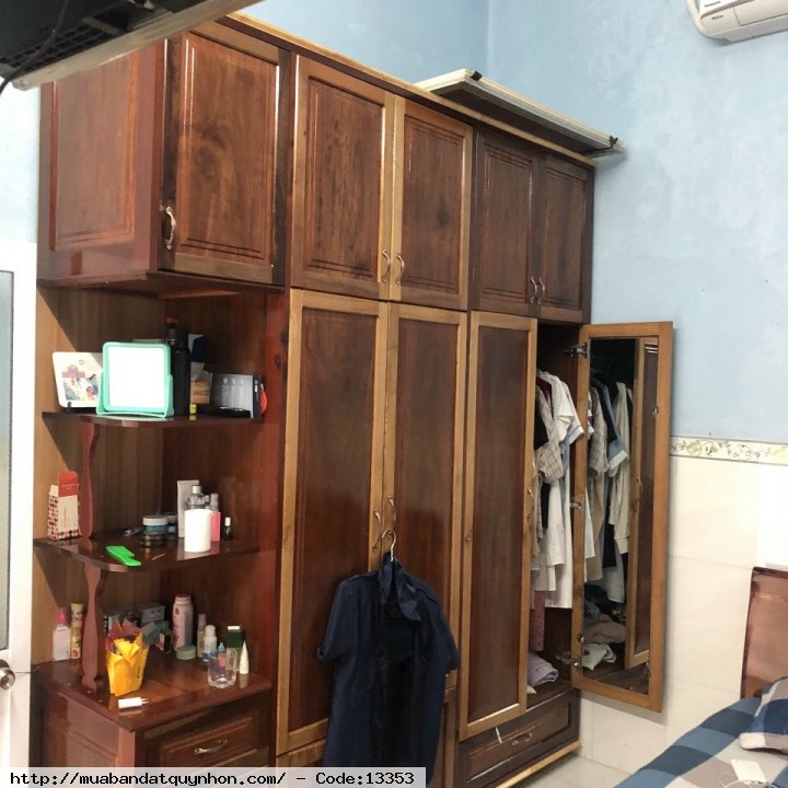 Bán nhà cấp 4 khu QHDC đông Võ Thị Sáu_P Nhơn Bình_Quy Nhơn - Diện tích: 42m2 ngang 4m vuông vức - Kết cấu: nhà cấp 4 còn mới, đầy đủ công năng - Nhà hiện đang cho thuê 2tr/tháng - Giá: 1 tỷ 530 (thương lương)