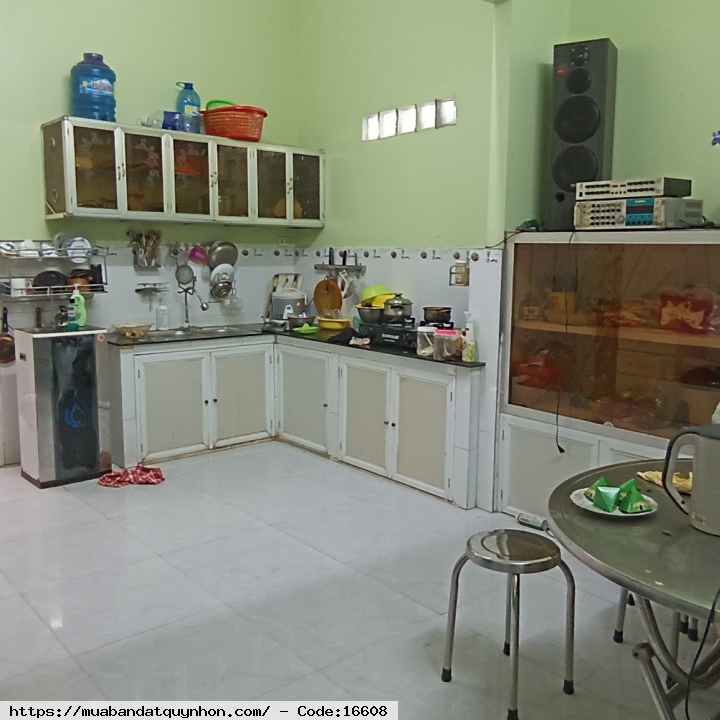 Bán nhà Diện tích: 83m2 hẻm Trần Hưng Đạo - P. Hải Cảng - TP Quy Nhơn Giá bán: 3,59 tỷ - Hướng:  Nam Chỉ vài bước chân ra đến Trần Hưng Đạo