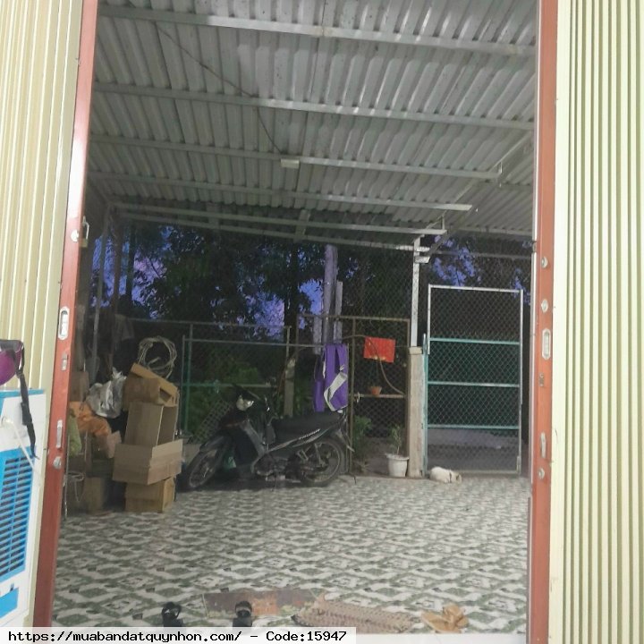 Bán nhà đường ô tô rộng rãi thông thoáng, mát mẻ p Nhơn Phú mua bán giấy tờ viết tay, có đóng thuế hàng năm khu dân cư ổn định lâu năm, ko tranh chấp, ko giải tỏa, ko dốc, ko mồ mả, ko ngập lụt nhà xây từ năm 2012  Diện tích 84m2 ngang 4m vuông vắn