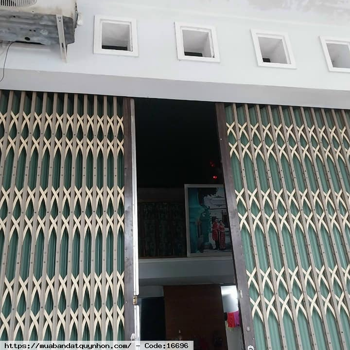 Bán nhà - Giá  1 tỷ 750 hẻm Trần Hưng Đạo - P Thị Nại - TP Quy Nhơn - Diện tích: 40m2 ngang 4m - Hướng: Nam - Pháp lý: sổ đỏ
