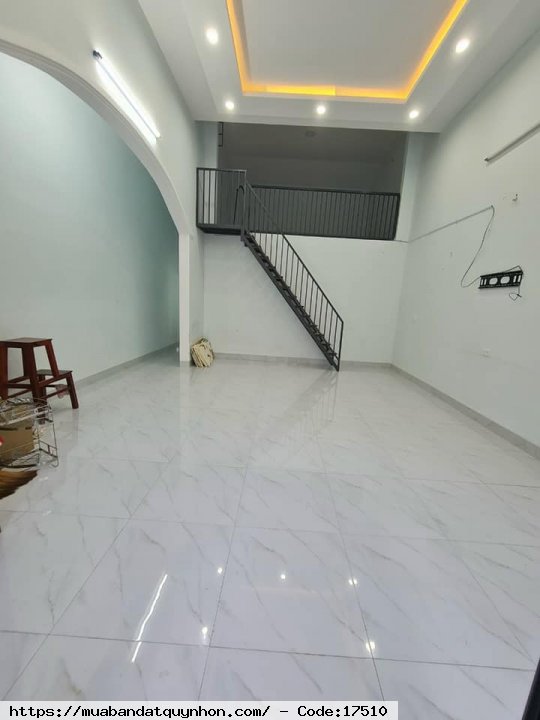 Bán nhà - Giá: 6tỷ, Mặt tiền_Ngang 5m2_Cách BIỂN 500m_P.Nguyễn Văn Cừ_Tp. Quy Nhơn - Đường trước nhà 6m - Diện tích: 84,5m2  - Hướng nhà Đông Nam