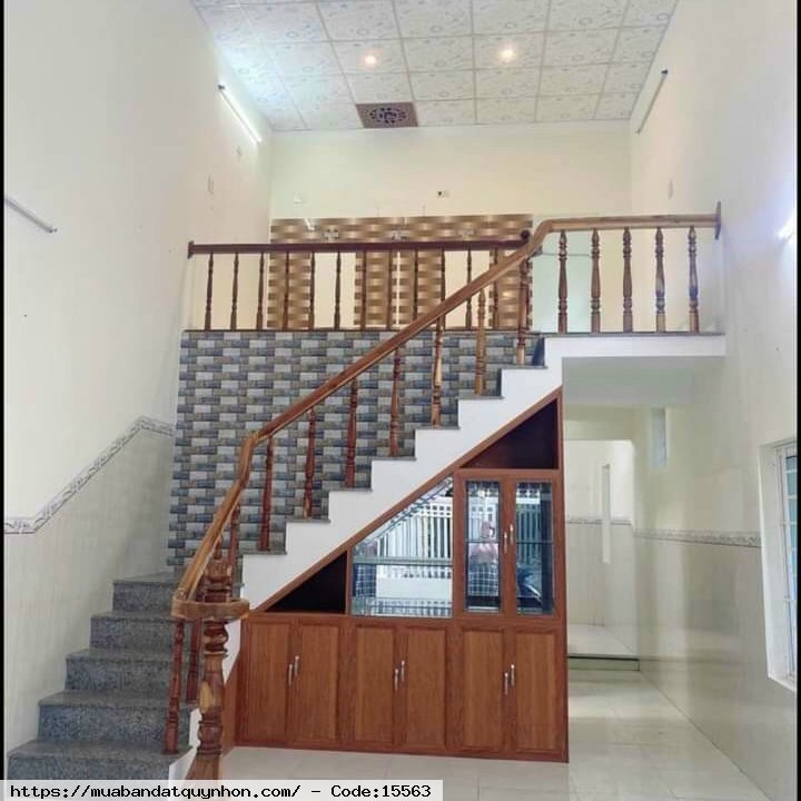 BÁN NHÀ HẺM 808/ Trần Hưng Đạo_P Đống Đa_Tp Quy Nhơn ♻Kết cấu : Nhà mê lỡ , thiết kế hiện đại, sang trọng đầy đủ công năng, mua về ở ngay: 1pk, 1pt, 2 pn, 1 pb, sân phơi... - Hẻm 2.5m, nhà 2 mặt hẻm thông thoáng  ♻️ Diện tích: 48m2 ♻Hướng: Đông Bắc 💲Giá: