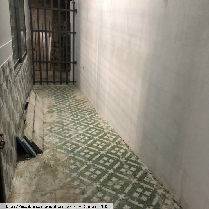 Bán nhà hẻm tháp đôi_P Đống Đa_TP Quy Nhơn - Diện tích: 48m2 ngang 5m nở hậu - Kết cấu: nhà 2 tầng gồm 2pn, pk, bếp, pt, sân xe, sân phơi, 2wc.  💰1tỷ890 thương lượng.