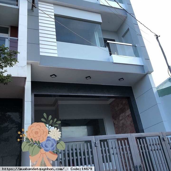 Bán nhà mặt tiền phường Thị Nại_TP Quy Nhơn - Diện tích: 88,7m2 ngang 4,9m x 21m, vuông vưc. Diện tích sử dụng: 399,9m2. - Thiết kế: nhà 4 mê & tầng hầm gồm 11 phòng đẹp, hiện đại sang trong đầy đủ công năng. - Hướng: Bắc lệnh nhẹ đông - Pháp lý: sổ đỏ đã