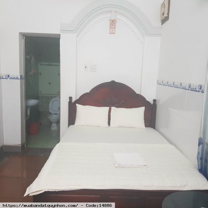 Bán nhà nghỉ mặt tiền thuộc P Nguyễn Văn Cừ_TP Quy Nhơn - Diện tích: 76,8m2 ngang 4m, vuông vức, diện tích sử dụng: 290,4m2 - Thiết kế: nhà 4 tầng gồm 3 phòng đôi & 6 phòng đơn.