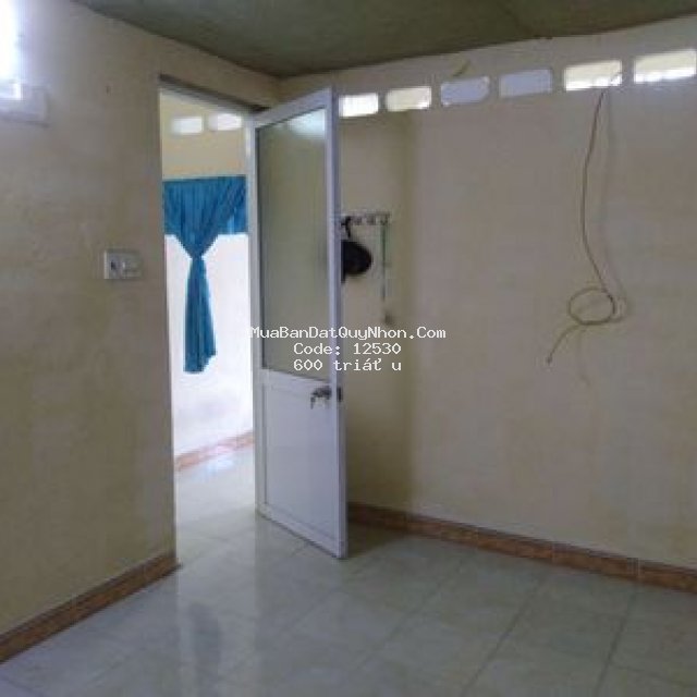 Cần bán 1 căn nhà cấp 4, nhà hẻm đường 1/5