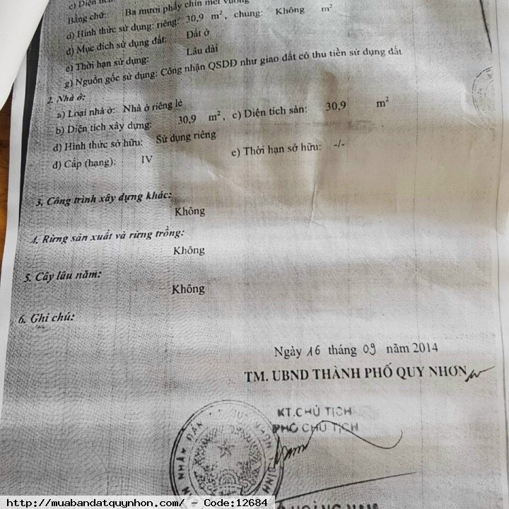 Cần bán căn nhà cấp 4 đã cũ, hẻm Xuân Diệu_P Trần Phú_TP Quy Nhơn. - Vị trí: Nhìn thấy biển và bến du thuyền.  - Diện tích: 30,9m2 ngang 5,8m. 💰2 tỷ 450 thương lượng. ☎️/zalo: 0914100689