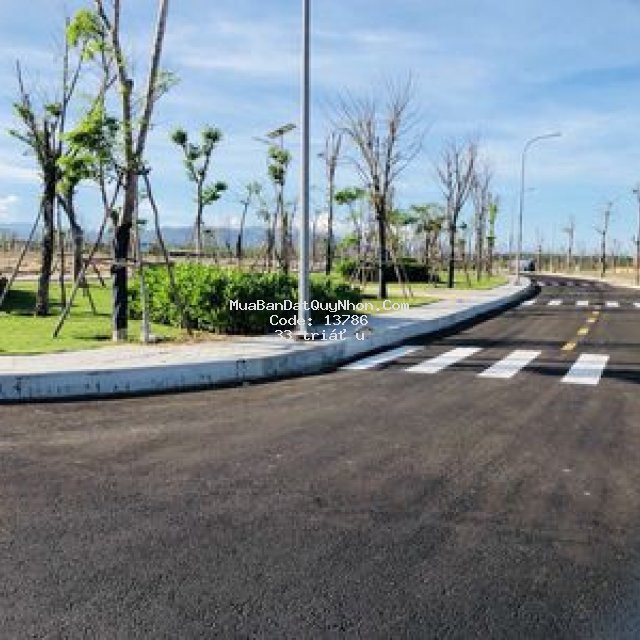 Cần bán đất biệt thự, kề merryland qui nhơn, có sổ