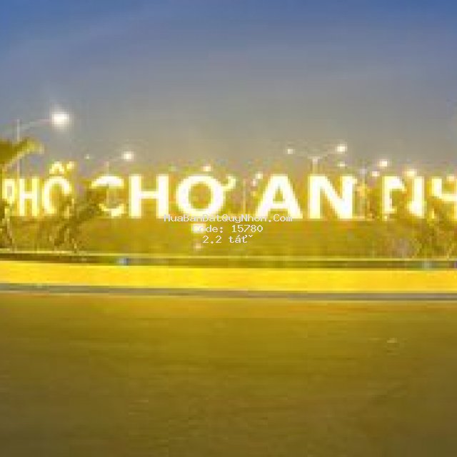 Cần bán lô đất chợ gấp