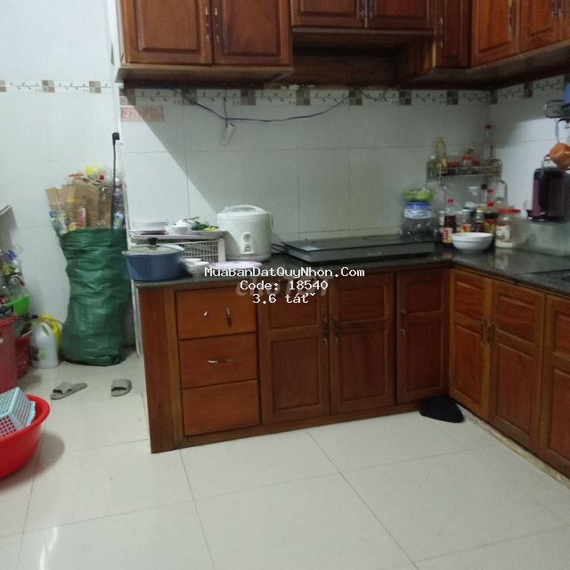Cần bán nhà ở gần chợ hoa lư, đống đa, quy nhơn. Cần bán nhà ở gần chợ hoa lư, đống đa, quy nhơn.