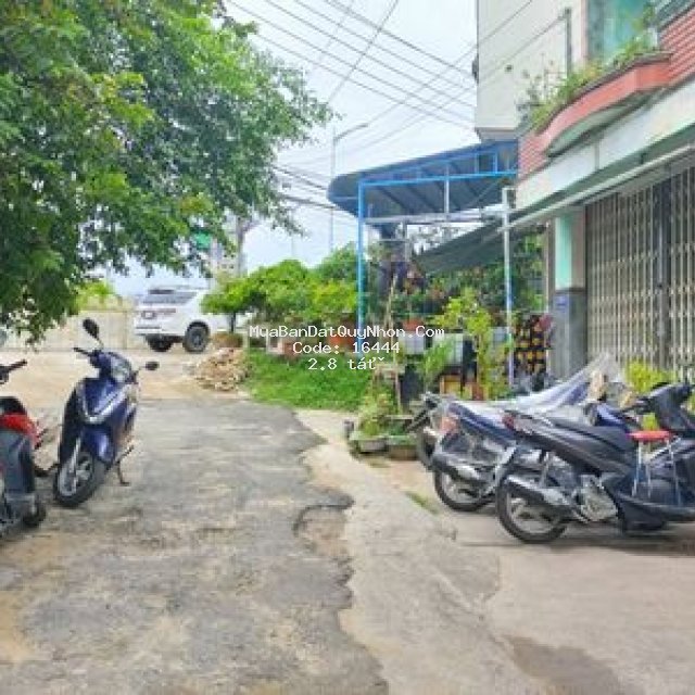 Cần bán nhà riêng giá rẻ đường rộng