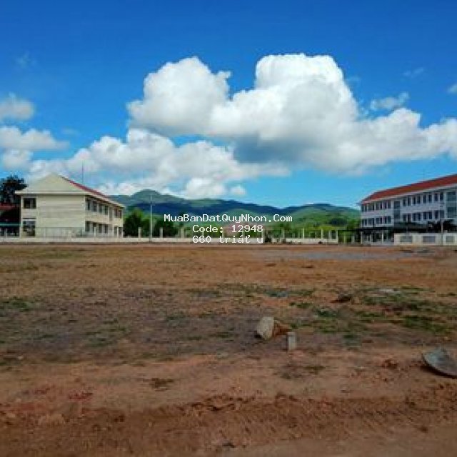 Chính chủ cần bán lô đất mặt tiền xe hơi cát thành