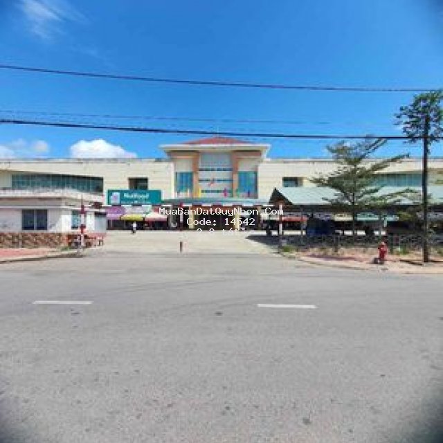 Chuyển nhượng căn nhà mặt tiền chợ diêu trì