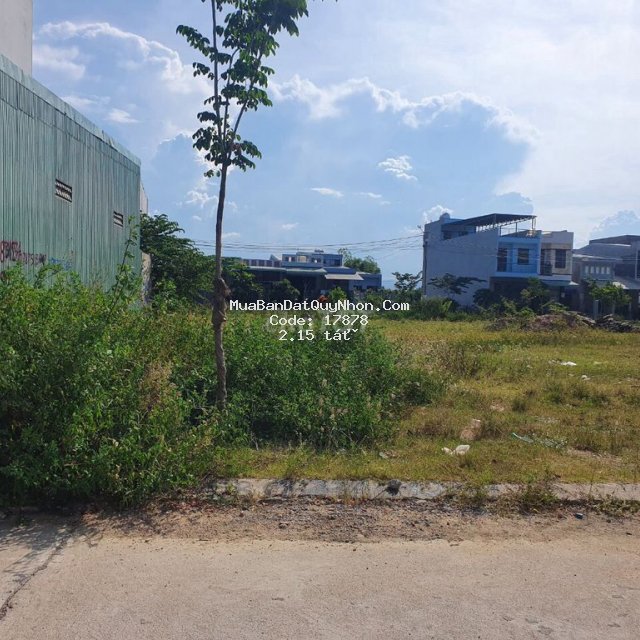 đất gần đại học quang trung 100m2 full tc 2.150 tỉ