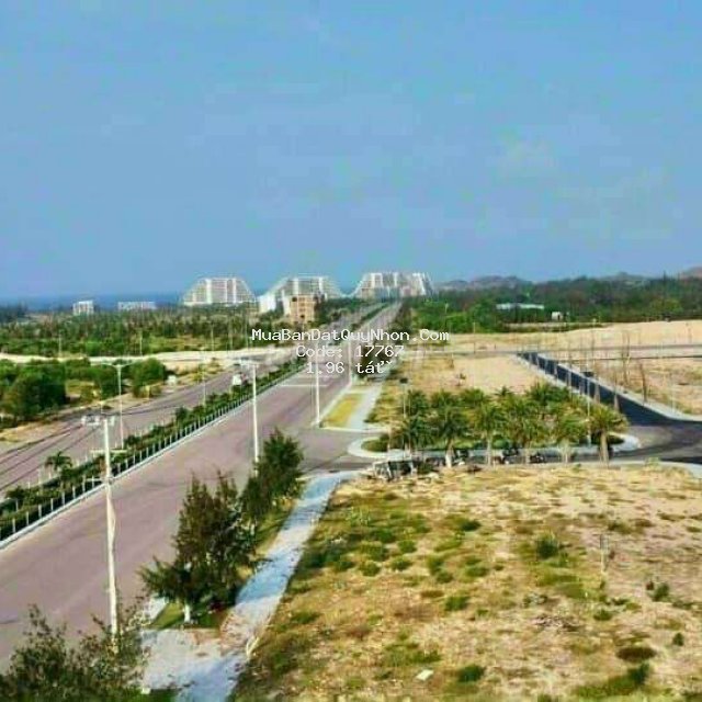 Kẹt tiền bán lô đất 80m2,ven biển quy nhơn