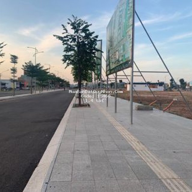 Mở bán 10 sản phẩm ngoại giao mặt tiền ql 1a