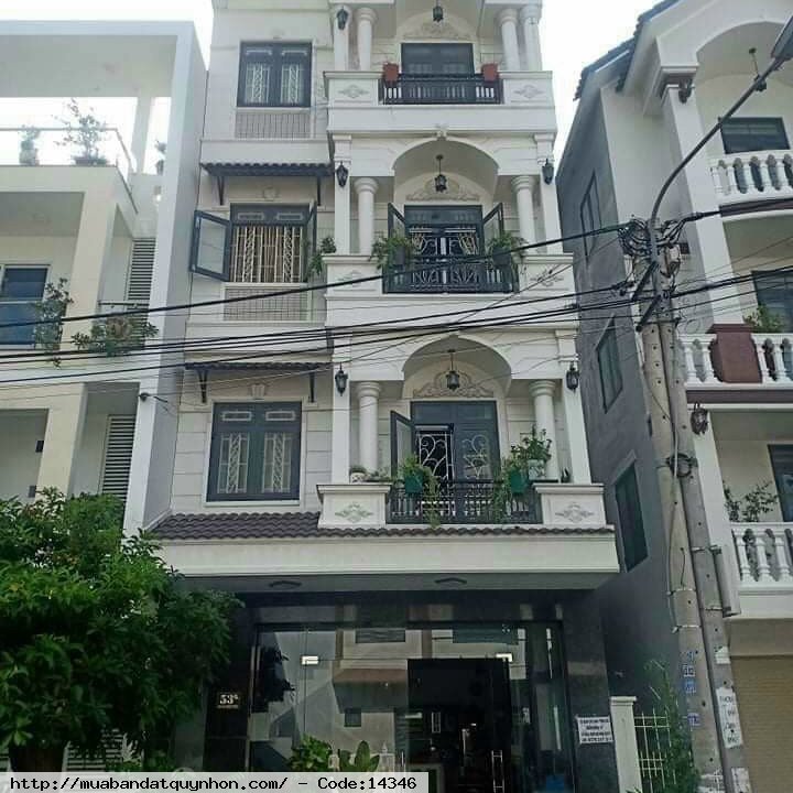 NHÀ BÁN 4 TÂNG ĐƯỜNG HOÀNG VĂN THÁI THIẾT KỂ TÂN CỔ ĐIỂN NỘI THẤT CAO CẤP - PHƯỜNG ĐỐNG ĐA  ☘KẾT CẤU : Nhà 4 Tầng ,4 phòng ngủ , 4 tolet , sân phơi , ban công , phòng thờ , phòng khách rộng ,trước nhà sân đậu đổ ô tô nhiều chiếc , Nhà dân xây ở nội thất c