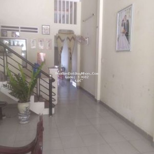 Nhà bán mặt tiền chính chủ