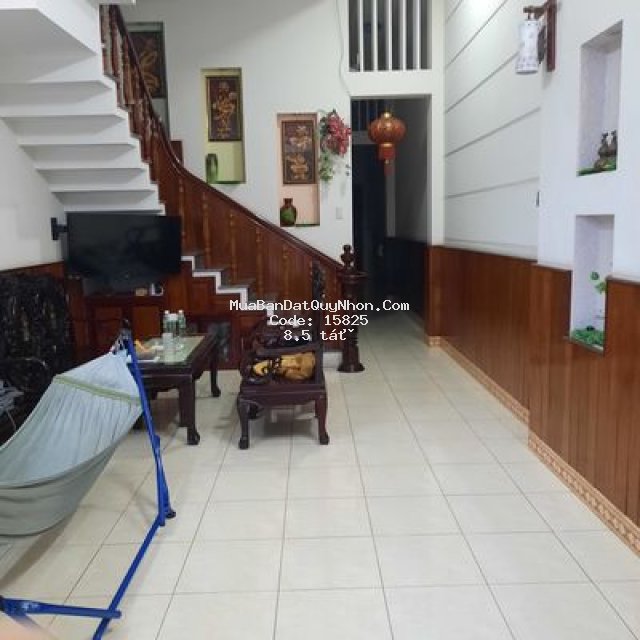 Nhà dt:84m2,1l 3pn,mặt  đường cần vương,quy nhơn