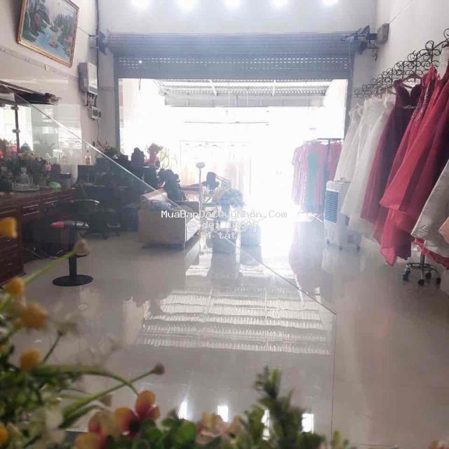 Nhà ở cần bán gấp