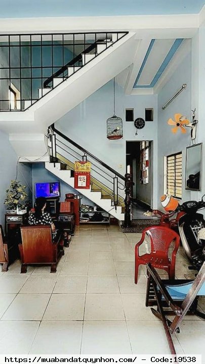 Bán căn nhà 3 tầng nội bộ Hai Bà Trưng TTTP Quy Nhơn - Diện tích: 56 m2 - Hướng Tây Nam - Gia bán: 3 tỷ 990 tr