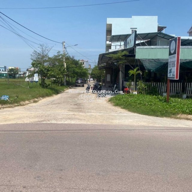 Bán đất khu dân cư mặt tiền đường vào eo gió