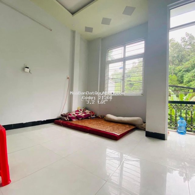 Bán gấp nhà mặt tiền đường lê thị riêng, ghềnh ráng có chổ đậu Bán gấp nhà mặt tiền đường lê thị riêng, ghềnh ráng có chổ đậu