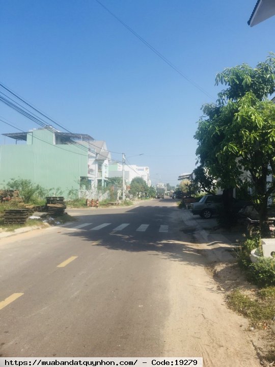 Bán lô đất gần nhà hàng Hoàng Long diêu trì - dt 201m2 ngang 9.5m - giá 3,6 tỷ