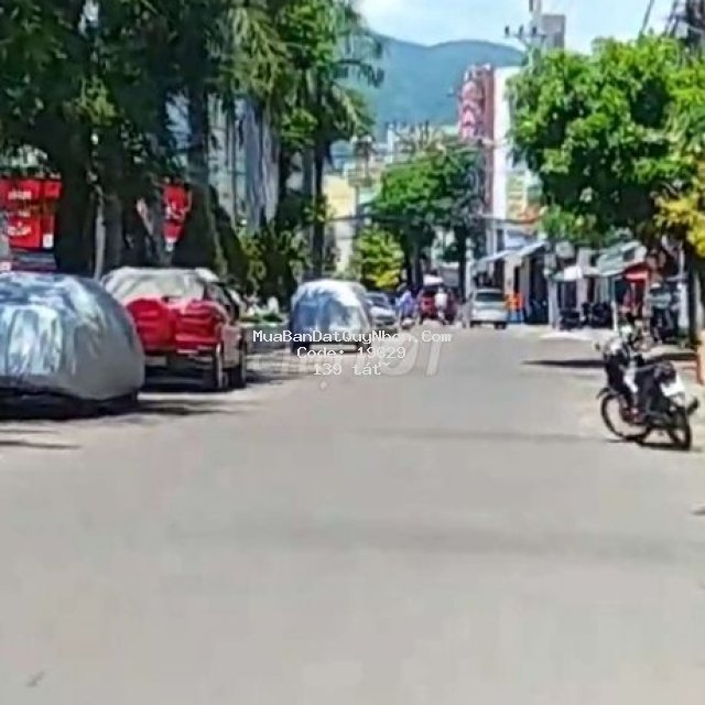 Bán nhà 2 mặt tiền nguyễn thái họcdiện tích 930m2