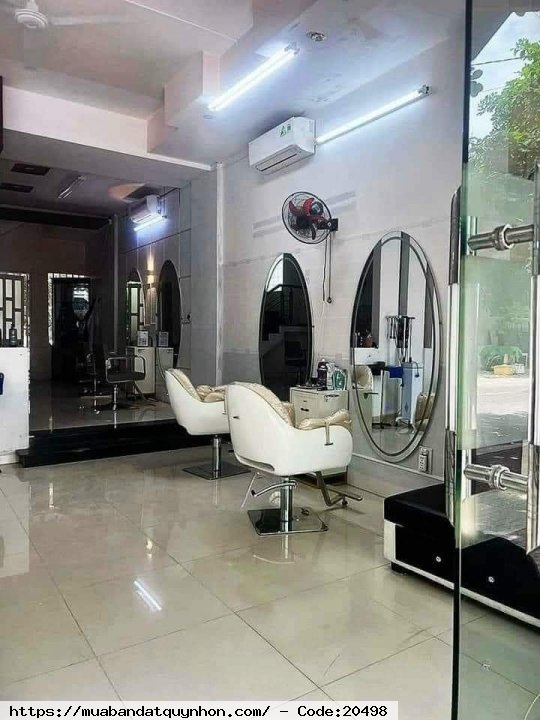 Bán nhà 3 mê mặt tiền đường kinh doanh p Ngô Mây - tp Quy Nhơn dt 114m2 nhà 3 mê hướng Tây Bắc giá 9,5 tỷ