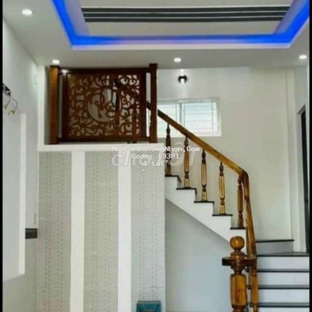 Bán nhà 3 tầng mặt tiền lý tự trọng giá 4 tỉ Bán nhà 3 tầng mặt tiền lý tự trọng giá 4 tỉ