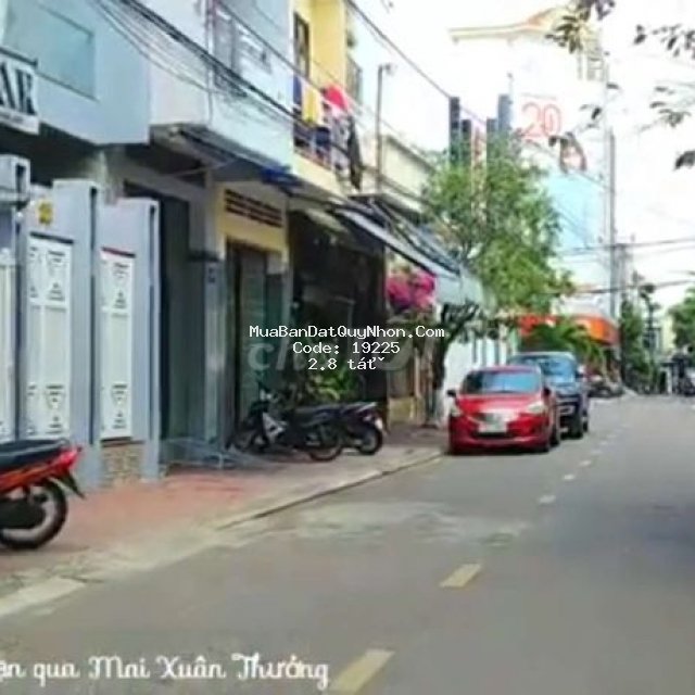 Bán nhà đường ô tô bùi thị xuân giá 2,8 tỉ