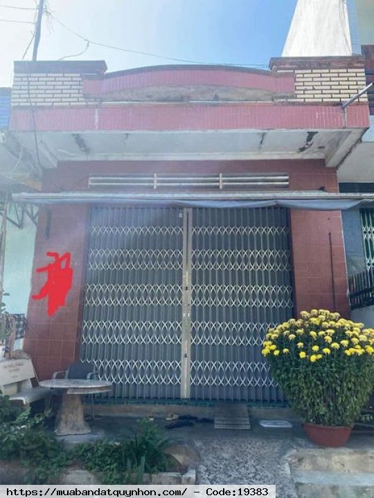 Bán nhà hẻm rộng 6m, 2 ô tô ngược nhau, thuộc phường Quang Trung_Quy Nhơn - Diện tích: 54m2 - Hướng đông nam - Giá: 2,5 tỷ