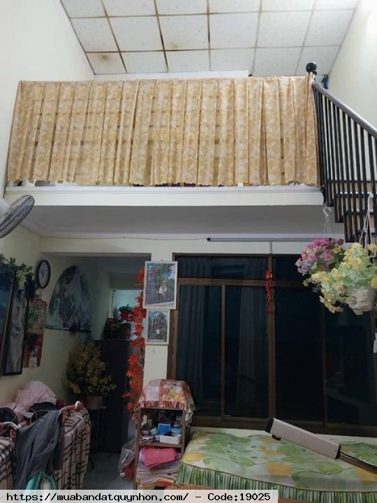 Bán nhà hẻm trung tâm TP Quy Nhơn_P Ngô Mây - Kết cấu nhà mê lỡ - Hướng: đông nam - Giá: 1 tỷ 850 triệu (thương lượng)