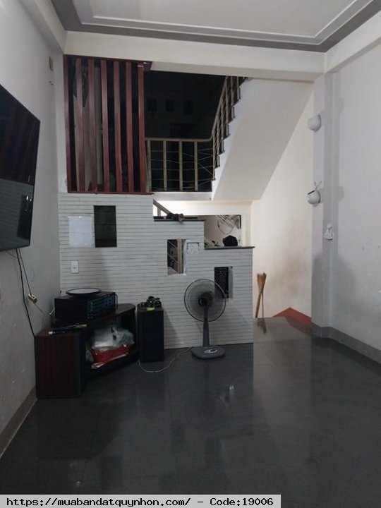 Bán nhà hẻm_P Thị Nại_TP Quy Nhơn, đường rộng rãi thông thoáng ô tô tới tận cửa -  diện tích sử dụng 90m2 - Hướng Tây Bắc - Giá 1,9 tỷ (thương lượng)